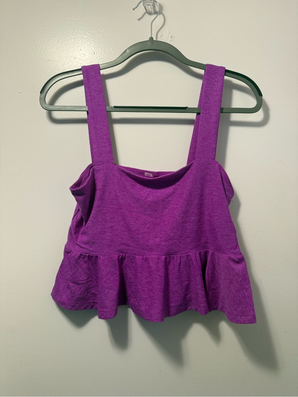 Beyond yoga ruffled crop  Top